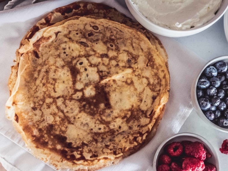 Dessert recipe: Blinis with lemon mousse and rose jam