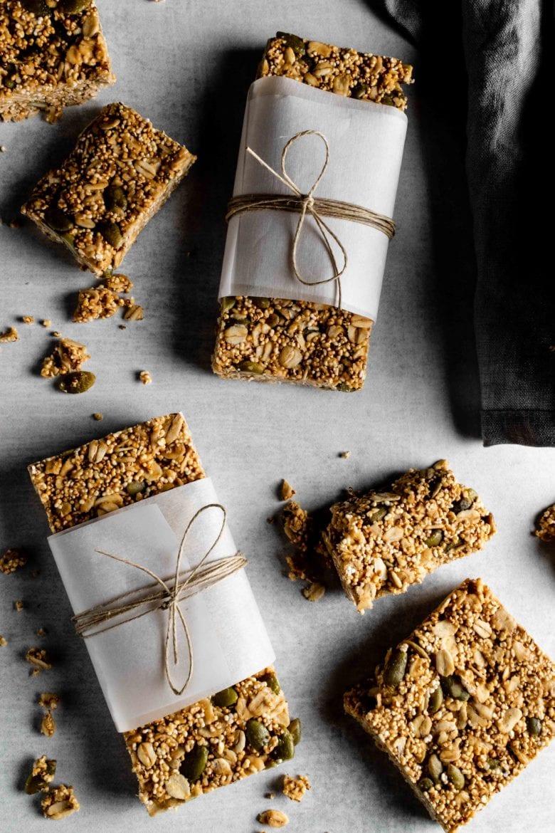 granola bars with peanut butter, amaranth and oats