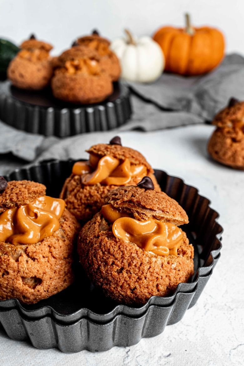 choux au craquelin with thai tea pastry cream