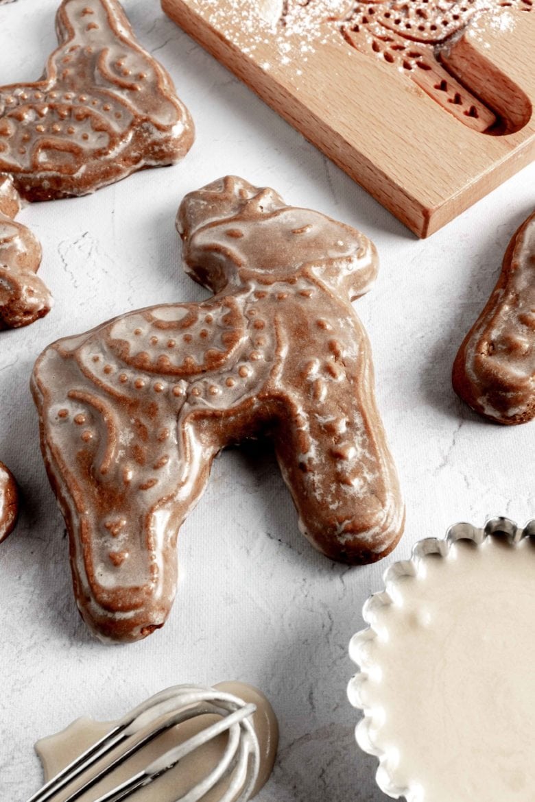 reindeer gingerbread cookie with chocolate liqueur glaze