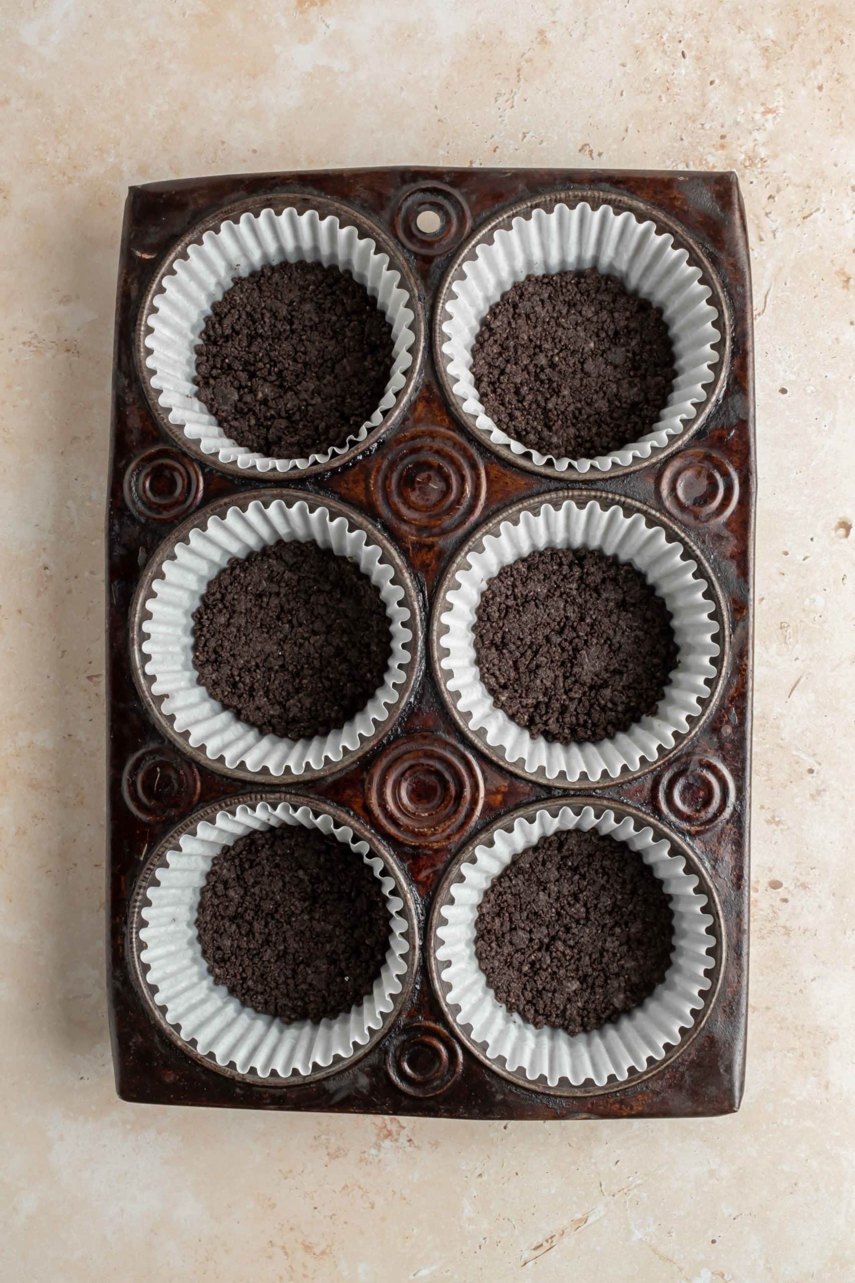 oreo crust for mini cheesecakes