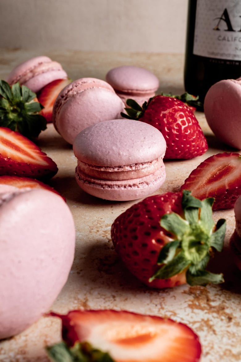 strawberry champagne macarons