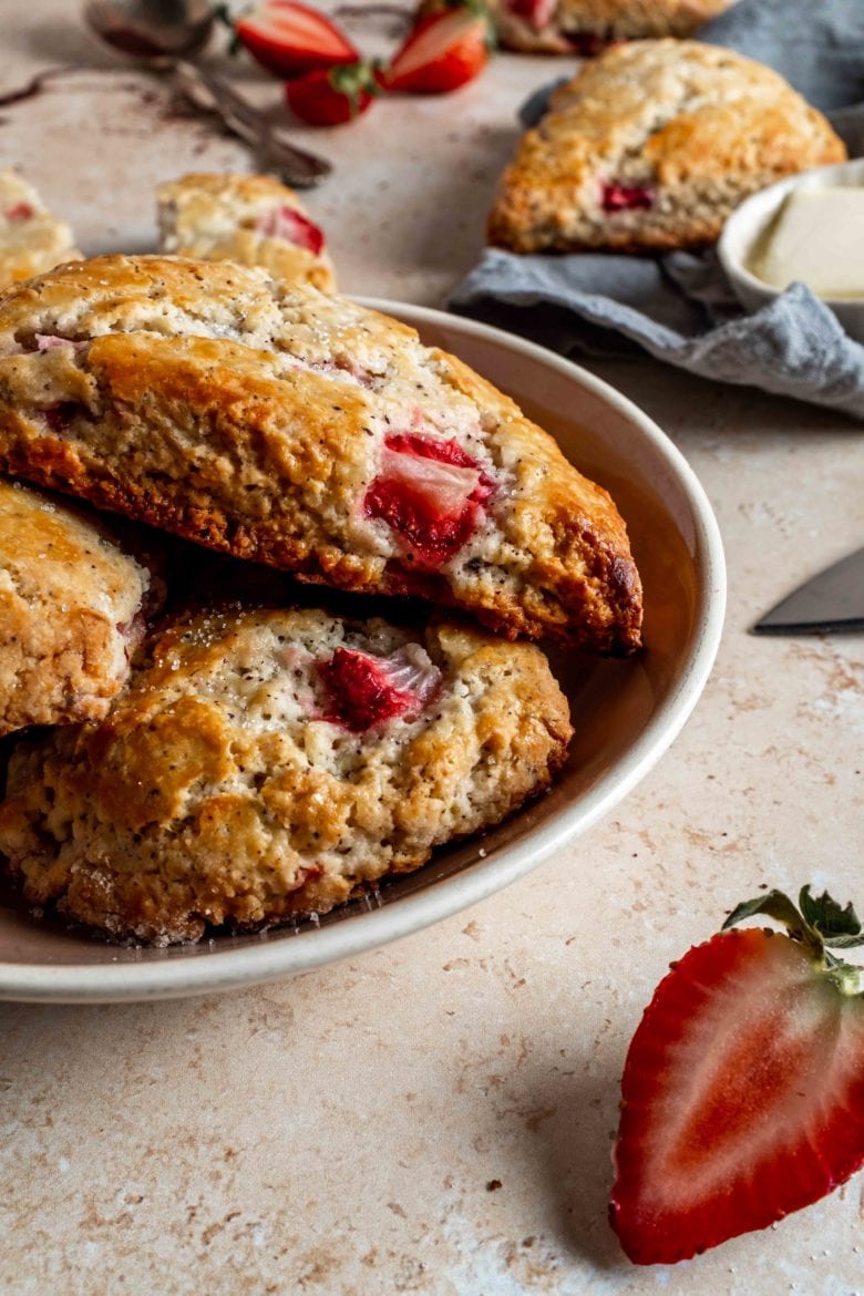 plate of strawberry sumac scones