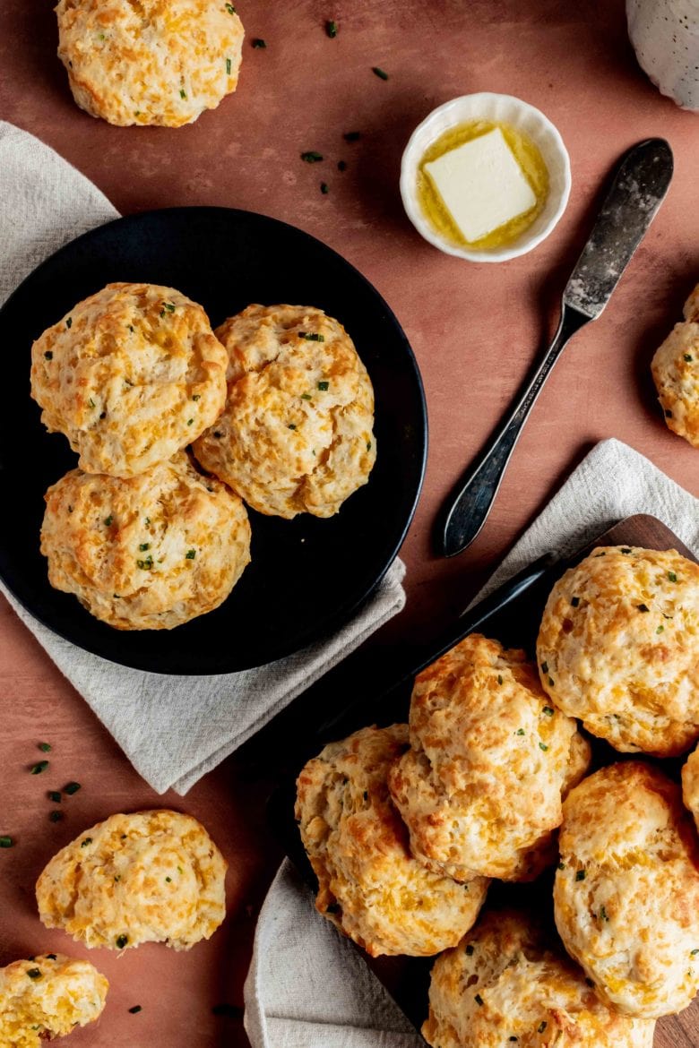 easy drop biscuits with cheddar and chives