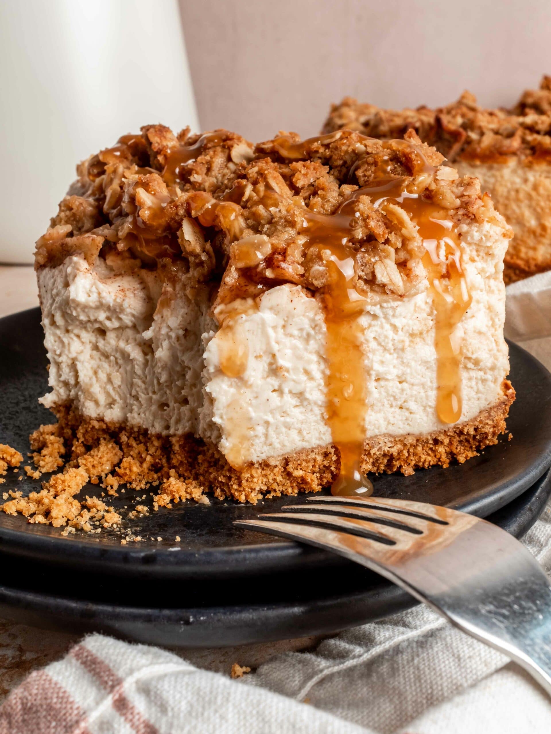 Apple Crumble Cheesecake