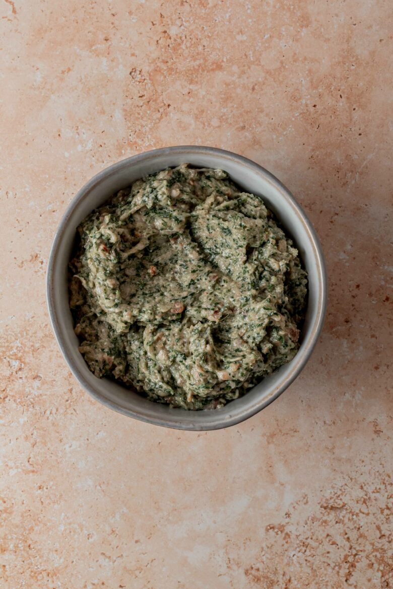 prepared spinach and pork filling in bowl